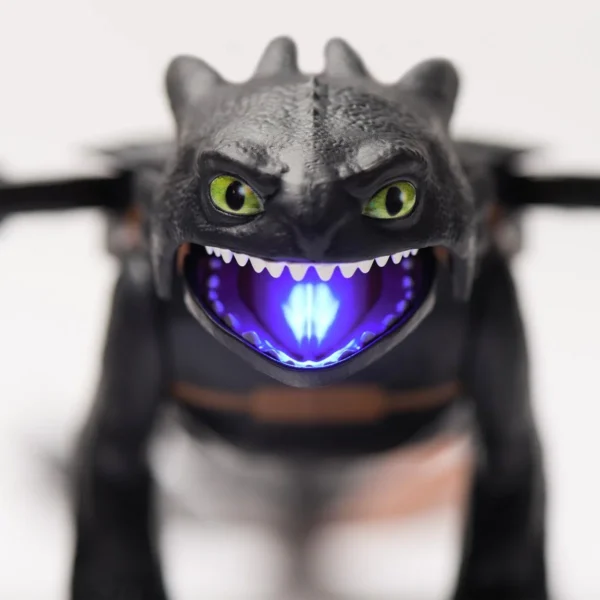 How to Train Your Dragon Toothless Ultimate Plasma Blast Light-Up Action Figure with Sound - Image 6