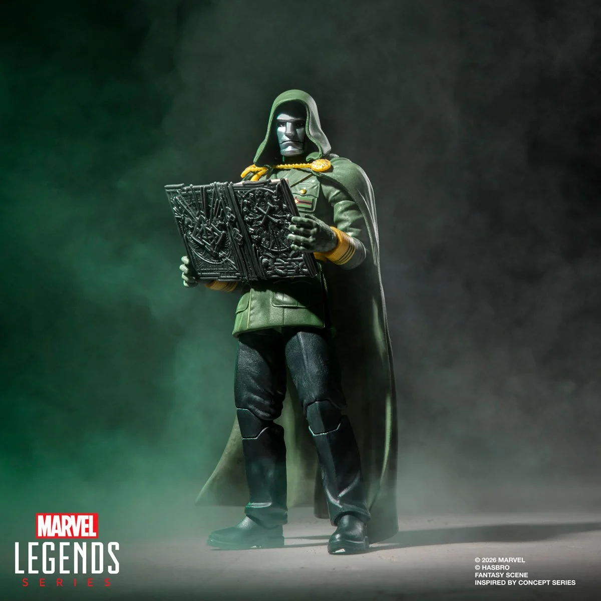 Avengers: Doomsday Marvel Legends Lord Doom 6-Inch Action Figure - Image 4